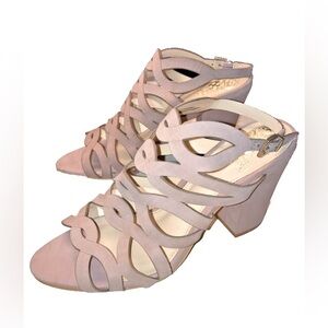 Vince Camuto NORLA taupe leather sandals /pumps Ladies sz 7 1/2 Heel 3.5"